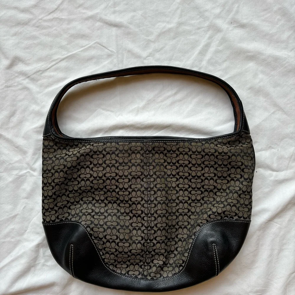 Coach Vintage Signature Black Hobo Bag with signature C’s